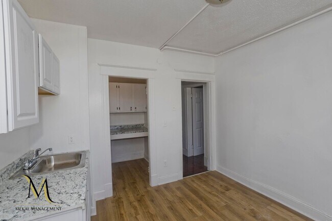 Photo - 528-532 Union Street Unit 528-1L