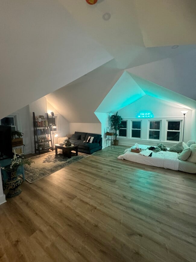 Photo - 1683 Eddington Rd Unit 3