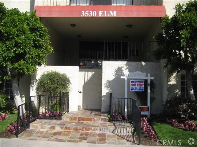 Building Photo - 3530 Elm Ave Unit 303 Rental