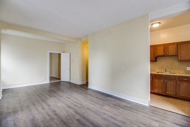New Cadillac Square Apartments