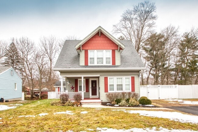 Photo - Inviting 3-bedroom, 1.5 bath home nestled in a peaceful and family friendly neighborhood
