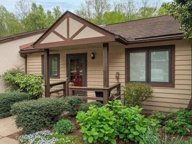 Photo - 1303 Branchlands Dr Townhome