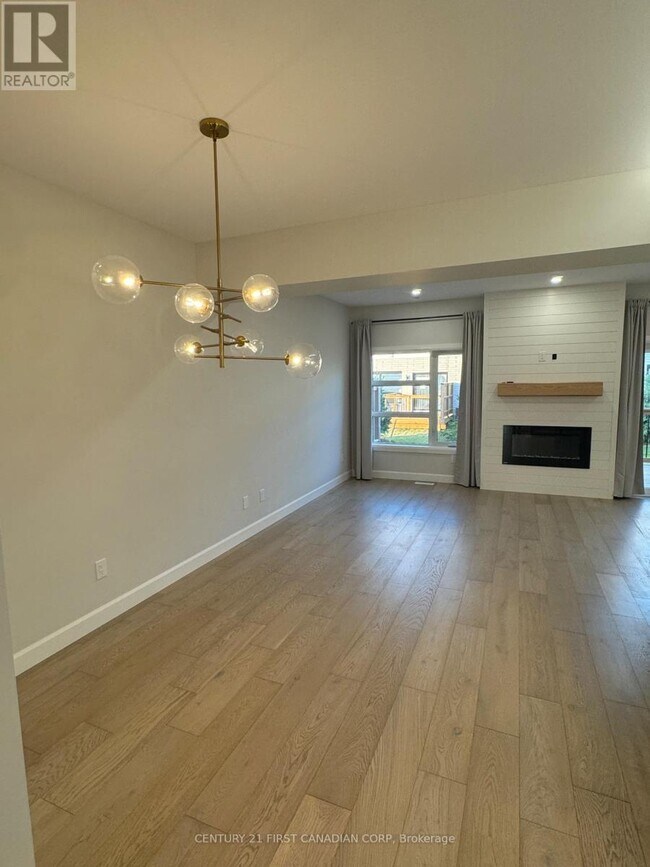 Photo - 2358 Fair Oaks Blvd