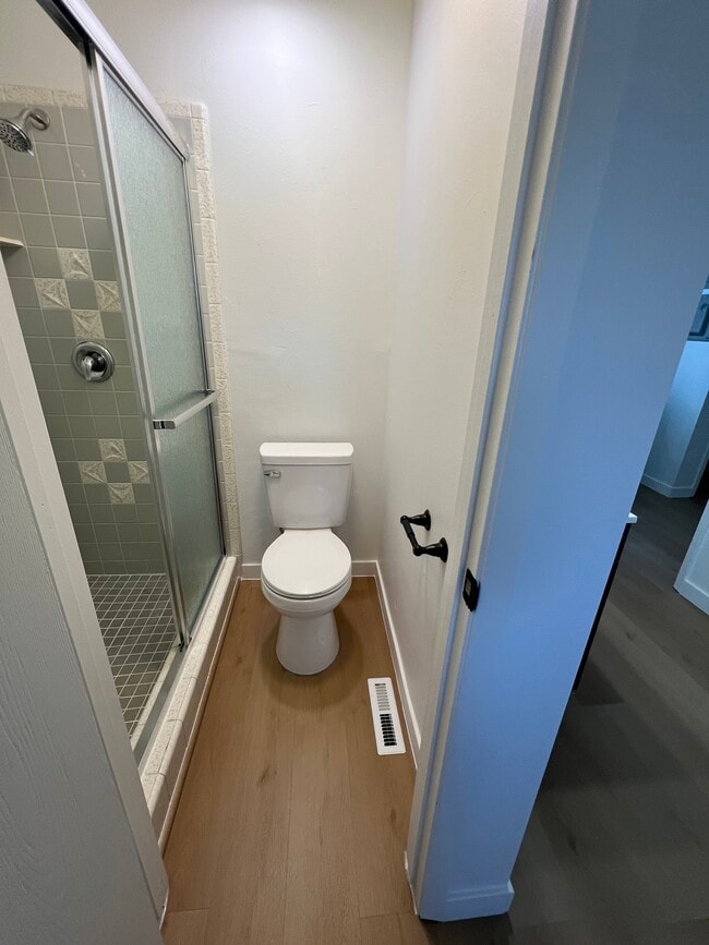 Photo - 7424 Launa Dr