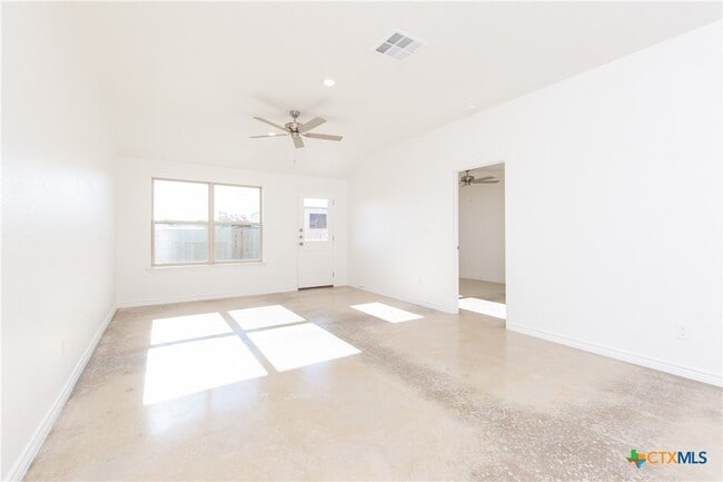 1301 Concord Dr