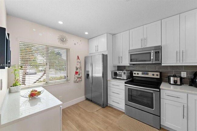 Photo - 542 NW 208th Terrace