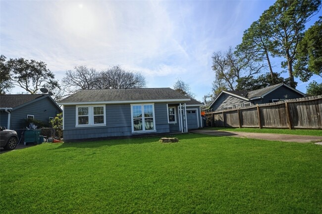 Photo - 1015 Prune St