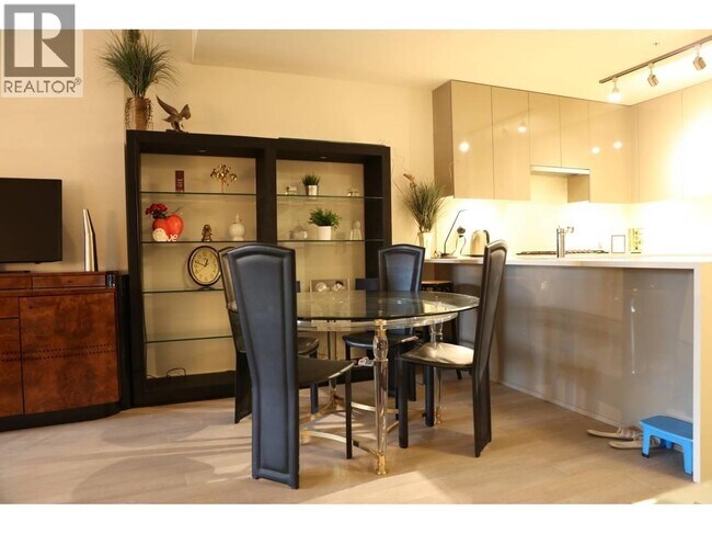 Photo - 4488 Cambie St. Unit 306