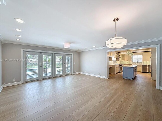 Photo - 2533 NE 21st Ter