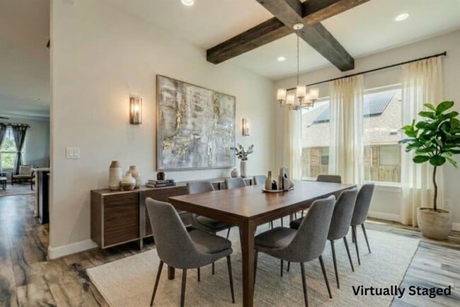 Photo - 709 Kingston Pl