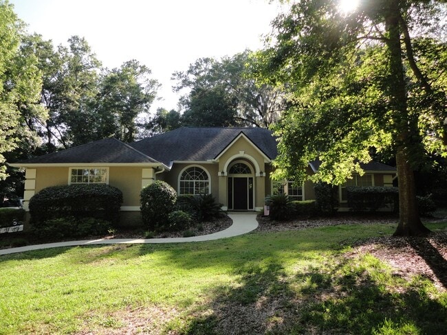 Building Photo - Beautiful 3 BR/2.5 BA in Park Avenue Subdivision