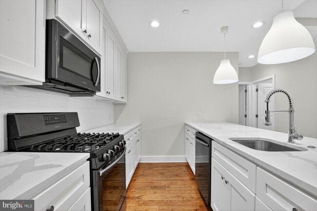 Building Photo - 1420 E Susquehanna Ave Unit C