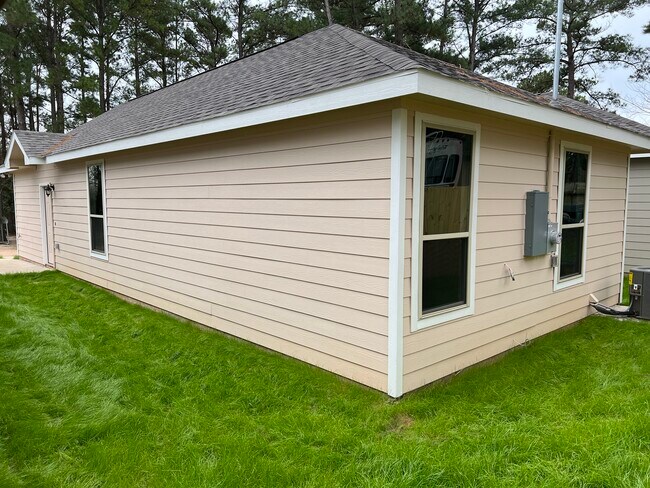 Photo - 11595 Persimmon St