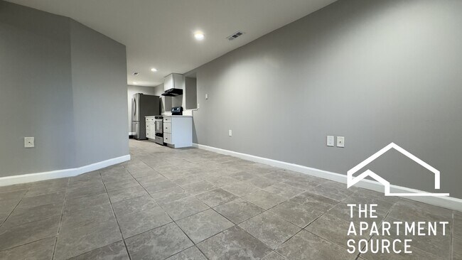 Photo - 2712 W Belden Ave Unit B