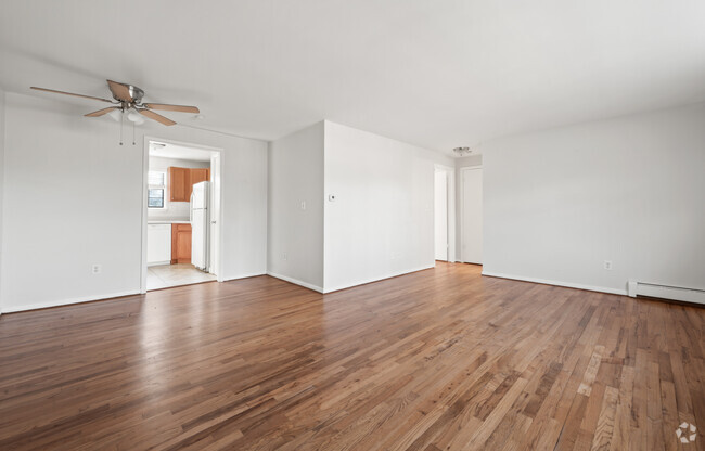 Building Photo - South Park Rental