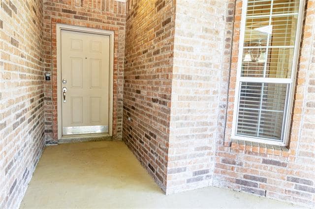 Photo - 4333 Summersweet Ln