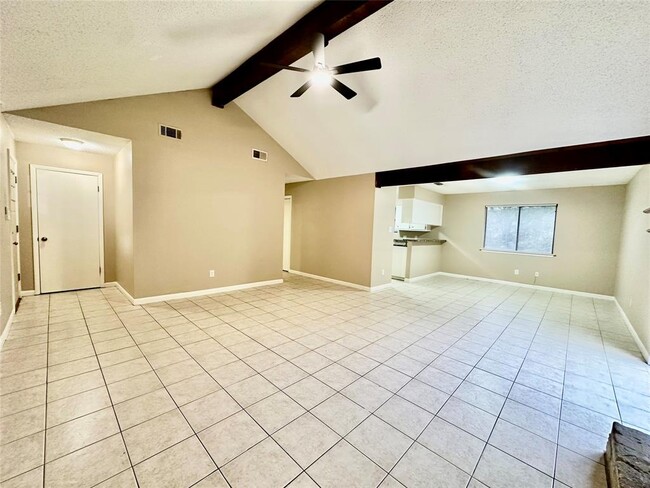 Photo - 1611 Onion Creek Village Dr
