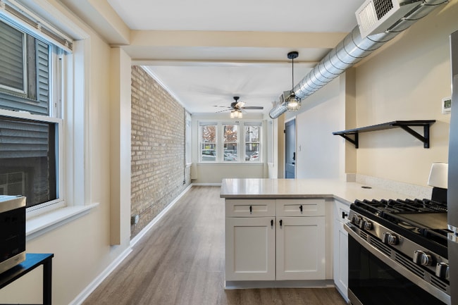 Photo - 2645 N Ridgeway Ave Unit 1