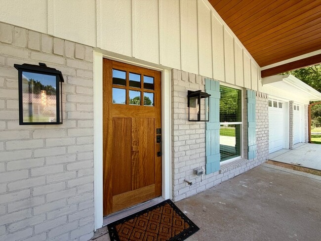 Photo - 10801 Rick Dr