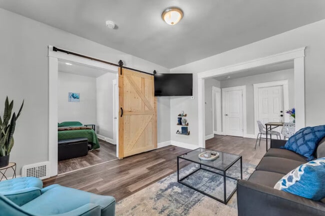 Photo - 1817 Mayview Ave Unidad ID1357380P