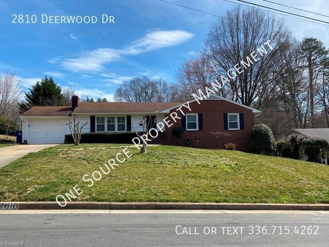 Photo - 2810 Deerwood Dr