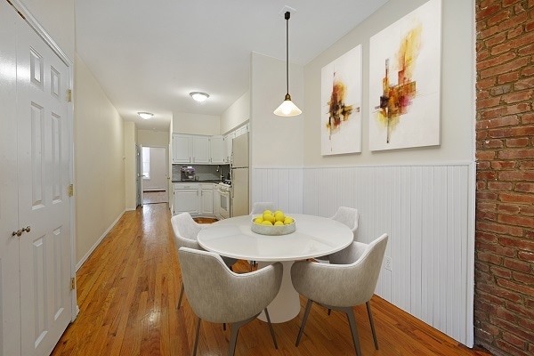 Photo - 117 Washington St Unit 6