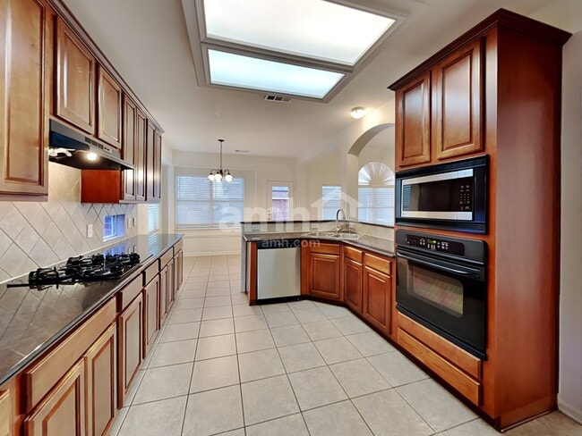 Photo - 4001 Greenwood Way