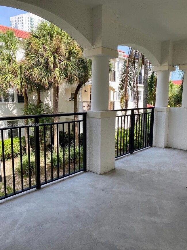 Photo - 3115 NE 184th St Unit 4202