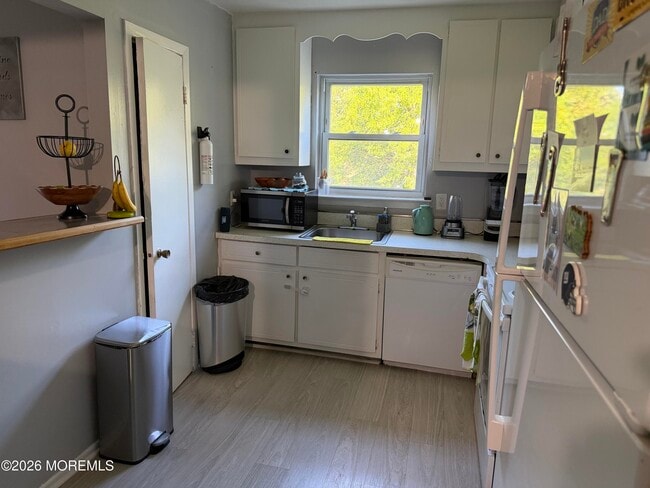 65 Cedar Ave Unit B12