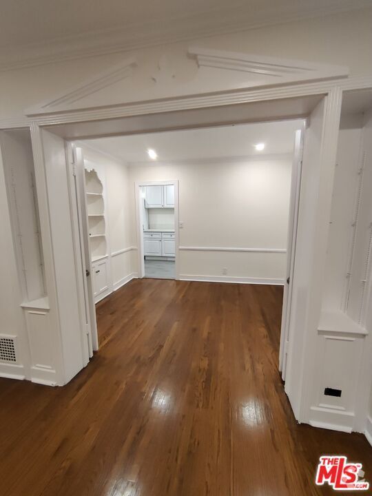 Building Photo - 750 N St Andrews Pl Rental