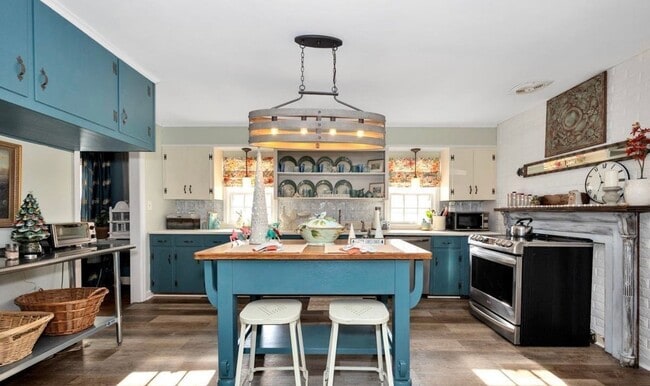 Photo - Charming 3 Bedroom, 2 Bathroom Home in Decatur, AL