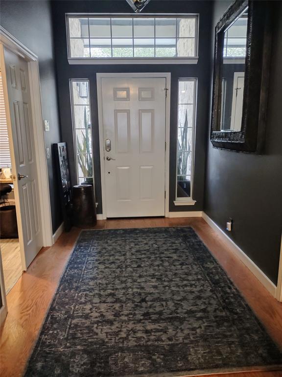 Photo - 11914 Loomis Dr