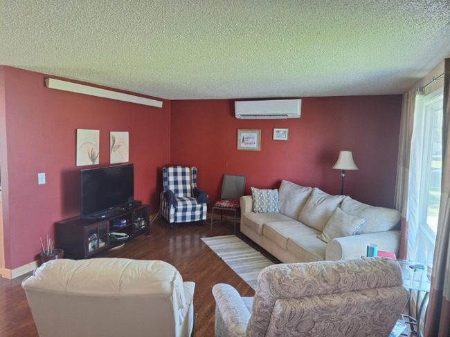 Photo - 17 Cemetery Ln