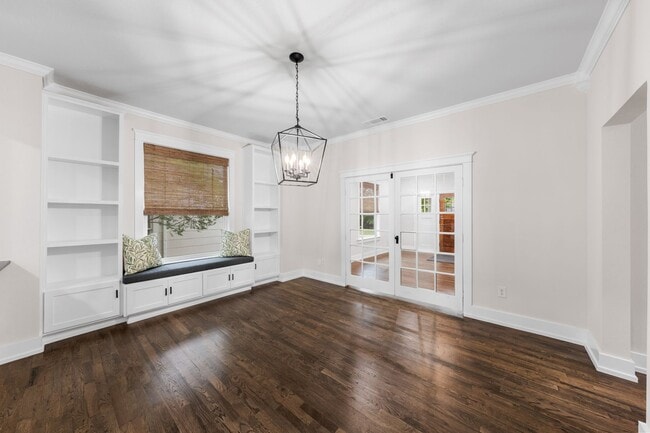 Photo - Charming 3 Bed / 2 Bath Single-Family Home with Detached 2-Car Garage in Temple ISD