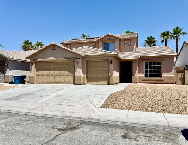 Building Photo - Spacious 4BD/3BA NLV Home with Downstairs ...