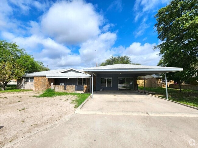 Building Photo - 211 Alta Vista Dr Rental