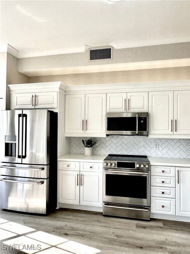 Photo - 410 Bayfront Pl Unidad 2503