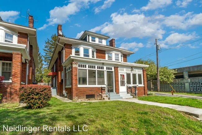 4 br, 1 bath House - 2543 N 4th St - 4 br, 1 bath House - 2543 N 4th St