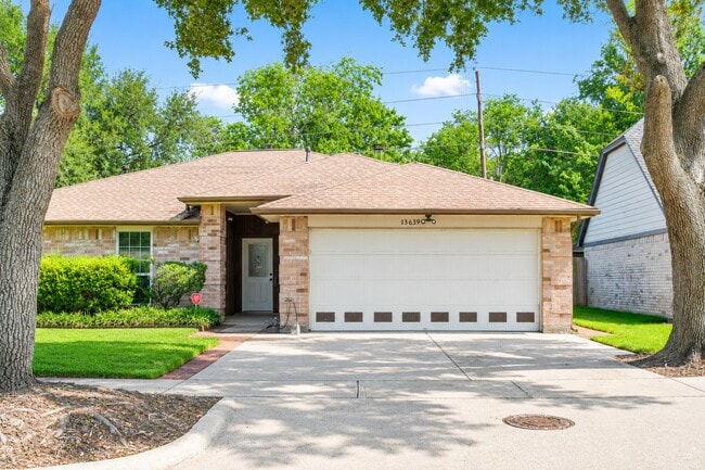 Building Photo - 13639 Harpers Bridge Dr