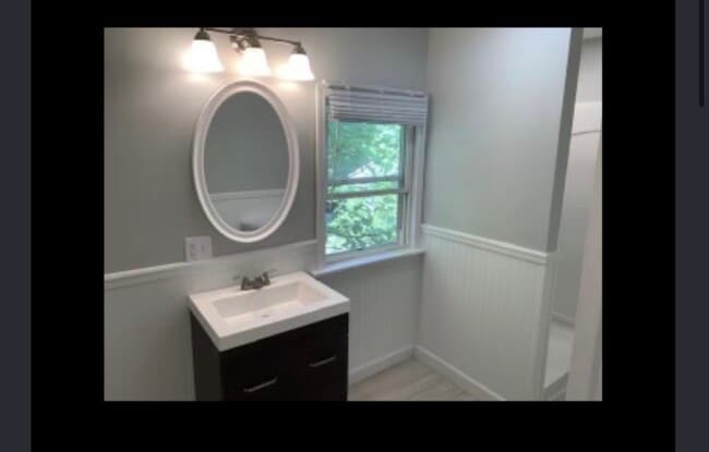 Photo - 129 Murray St