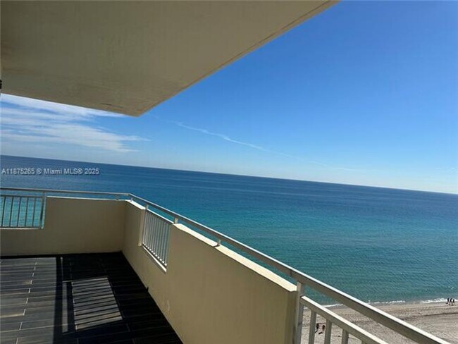 Photo - 3180 S Ocean Dr Unidad 3180 S Ocean Dr  1008