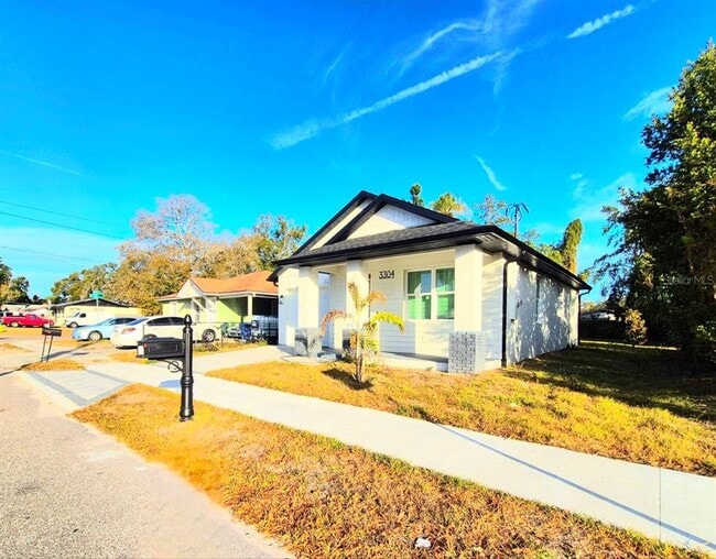 Photo - 3304 E North Bay St