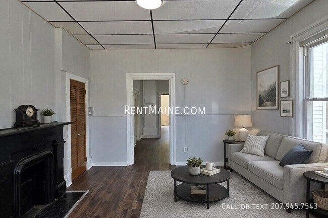 Photo - 139 Oak St Unit 1F