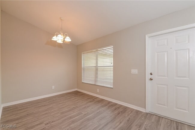 Photo - 1876 N San Mateo Dr