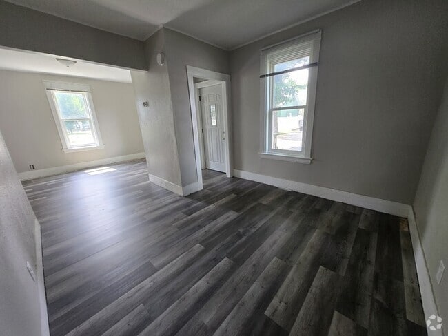 Building Photo - 317 6th Ave N Rental