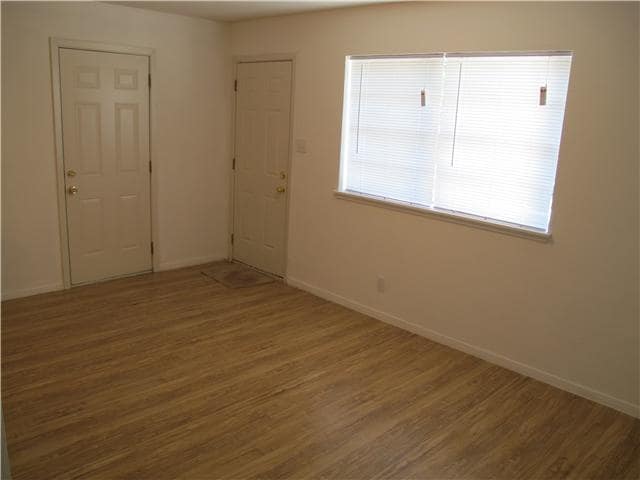 Photo - 8418 Briarwood Ln