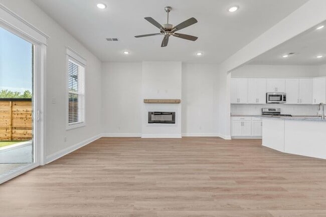 Photo - Move In Special @ Cedar Bluff – 3 and 4BR Townhomes in Olive Branch! 3 Bed | 2.5 Bath | 1997 sq f...