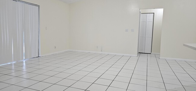 Photo - 1488 Fairway Cir