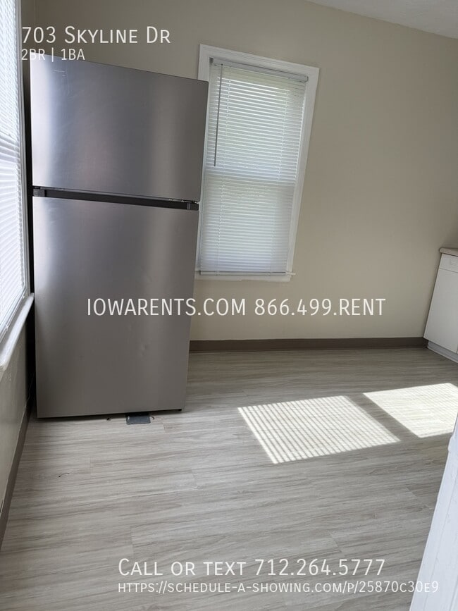 Photo - 703 Skyline Dr