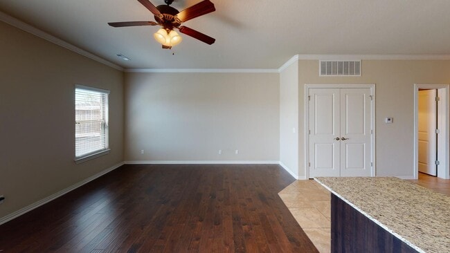 Photo - 2731 W Shasta Rd